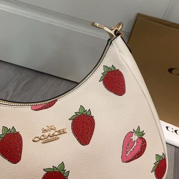 COACH cAL67 Teri Strawberry Underarm Bag, size 29*23*8cm - Picture 7 of 9